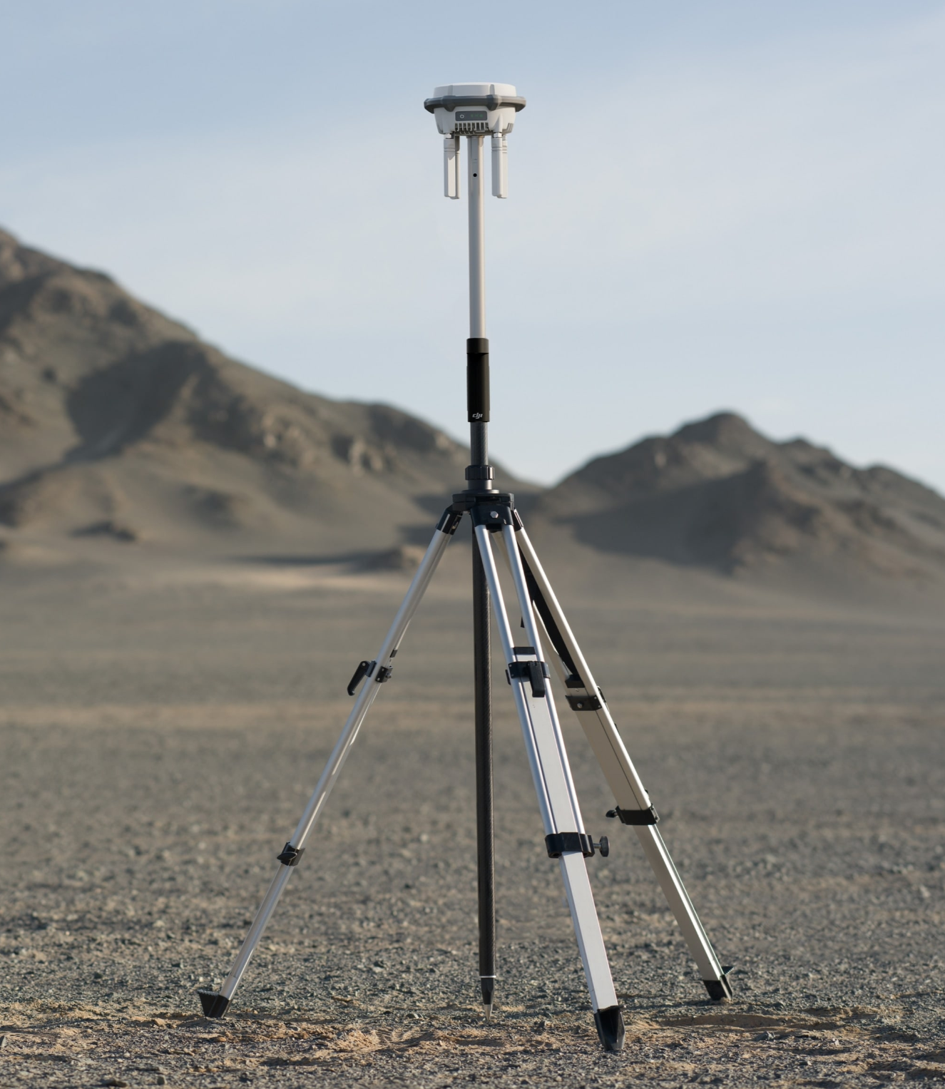 D-RTK 3 Survey Pole and Tripod Kit